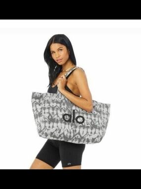 Alo Grey Tie-Dye Weekend Tote Bag